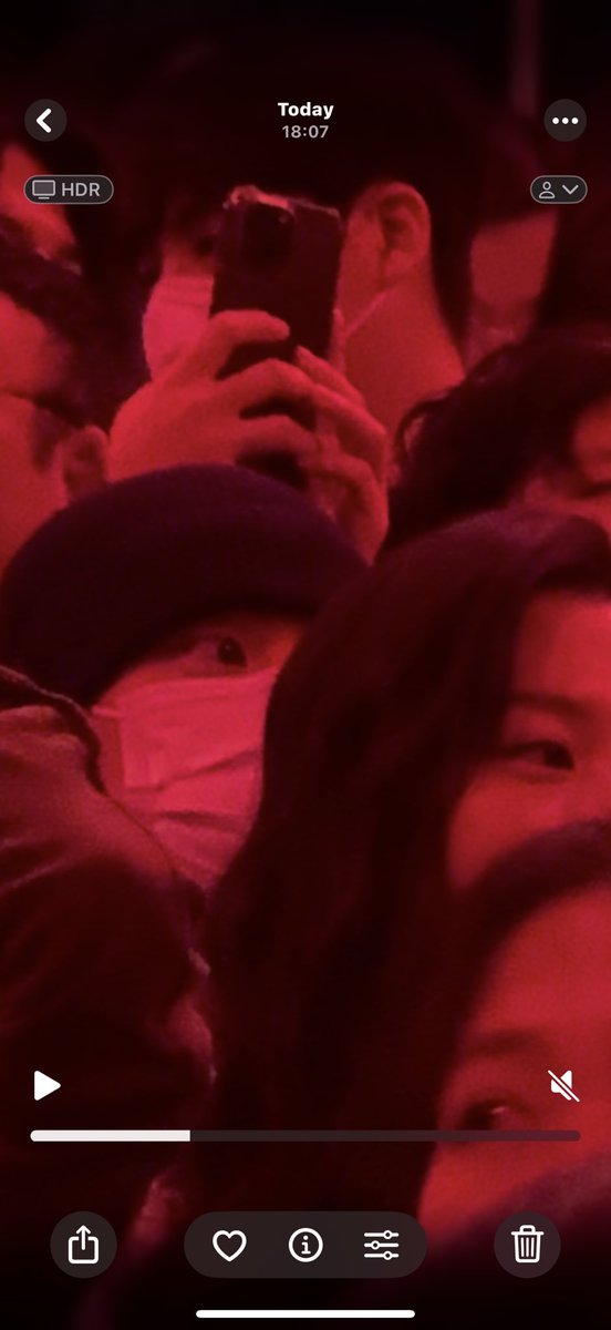Ace_BBH's tweet photo. KYUNGSOO ATTENDED JENNIE'S 'The Ruby Experience' in Seoul CONCERT TODAY!! 🥹🤍 https://t.co/uvT1AXsvxS