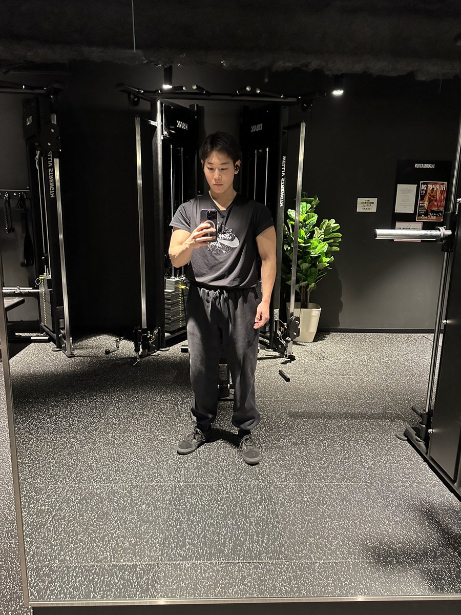 脚トレ終了🦵
#筋トレ #減量