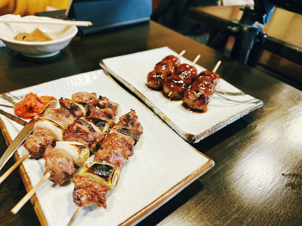 SakuraeSyu's tweet photo. カシラとつくね！！

鴻巣のミラーボール🪩

新しい美味しいものと出会いでした…
 
#こんポジ #どきすて https://t.co/gP4VFWMtlx