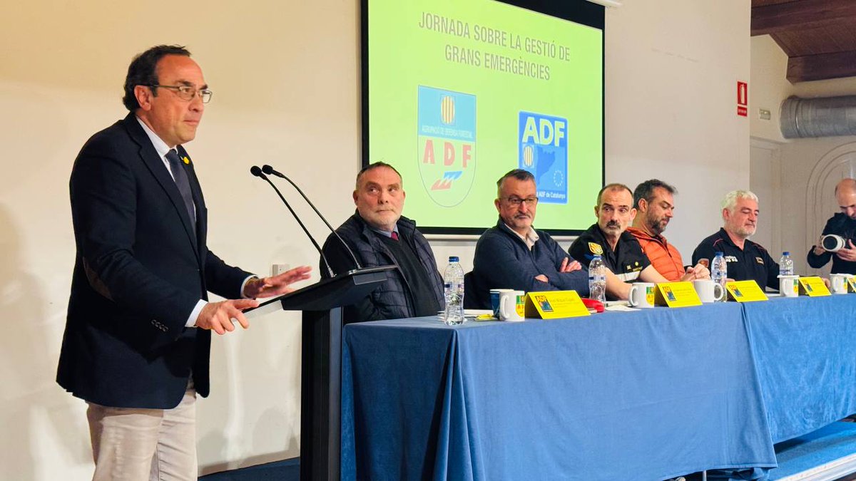 SFADF (@sfadfcat) on Twitter photo 🎤 <a href="/joseprull/">Josep Rull i Andreu</a>, president del <a href="/parlamentcat/">Parlament de Catalunya</a>, a la #JornadaADFMontserrat:
🗣️ "Les ADF són patrimoni del conjunt de la nació." 🌲🔥
💬 "Tenir una ADF sòlida al municipi és un motiu de tranquil·litat per als líders locals."
💡 "Tenim una massa forestal desbocada que ens condiciona 🎤 <a href="/joseprull/">Josep Rull i Andreu</a>, president del <a href="/parlamentcat/">Parlament de Catalunya</a>, a la #JornadaADFMontserrat:
🗣️ "Les ADF són patrimoni del conjunt de la nació." 🌲🔥
💬 "Tenir una ADF sòlida al municipi és un motiu de tranquil·litat per als líders locals."
💡 "Tenim una massa forestal desbocada que ens condiciona