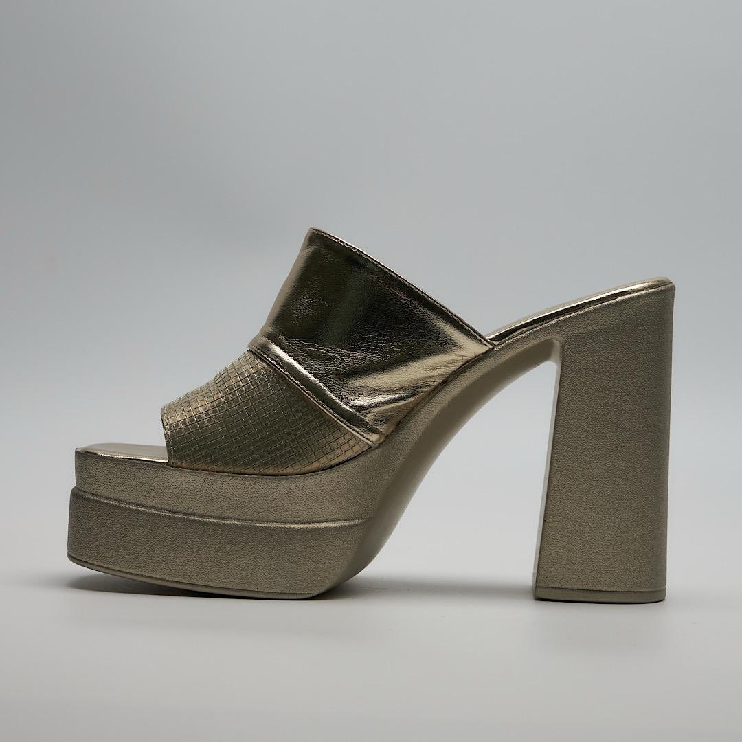 Ada bran ke nak pakai pagi raya ??? 🤭🤭

‼️ ALL ITEM RM99 ONLY ‼️
📍Emporis Kota Damansara 
📆 15 March 25 
⏱️ 10am - 12am 
#FRKL21REOPENING #FRKL21KOTADAMANSARA