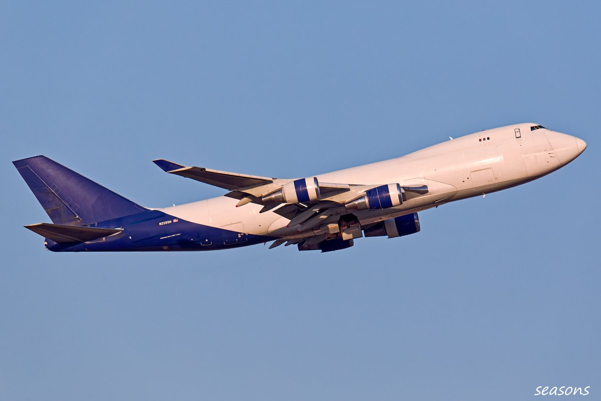 Seasons4100's tweet photo. 2025/3/14 TY
昨日は入間に向かう途中、FAA CⅬ600 N89がミッション中だったのでそれを📷したがメラレベル高…
帰りはN374AW DA42 Twin Starが飛来したばかりで早速ローカルしていたので📷
Western Globalもエンジンスタートにて離陸を!元ATLAS塗装で残念💦…
#N89 #374AW #N258SN https://t.co/MdNc7EdMng