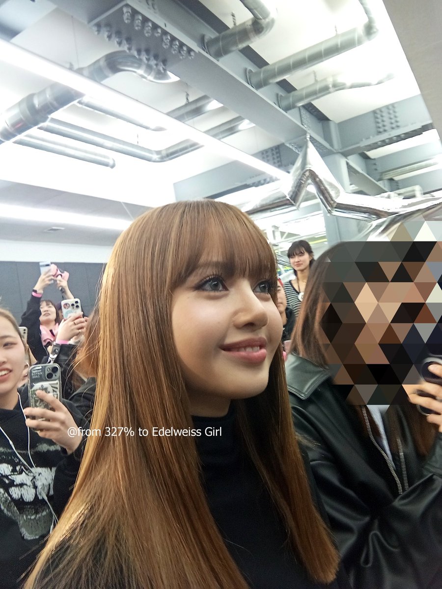 onlyforlili327's tweet image. First love, first crush in this universe. SHE'S SITTING BESIDE ME IS SUCH A CRAZY...... I STILL CAN'T BELIEVE 

#LISA_POPUP_TOKYO
#LISA_ALTEREGO_TOKYO