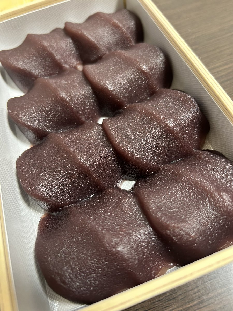 kn_boc_'s tweet photo. 出張お疲れ様🙌
新幹線の時間ギリギリだったのに
お土産たくさんありがとう⭐️
好きな物ばっかりで嬉しすぎる🥹 https://t.co/U6T9PfLmvA