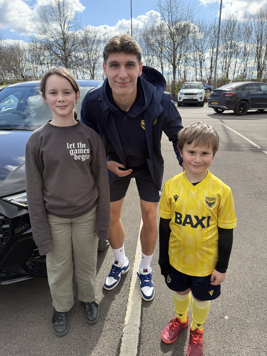 SteveButcher72's tweet photo. #OUFCMatchday #oufc
@OUFCOfficial v Watford. https://t.co/ieYi5BhC7o