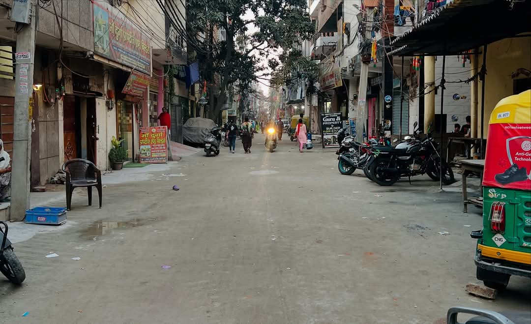 JarnailSinghAAP's tweet image. तिलक नगर में कायम है,काम की राजनीति..
5B ब्लॉक विष्णु गार्डन व ख्याला के निवासियों को सड़क के नव निर्माण पर हार्दिक शुभकामनाएं..
यह कार्य आपके टेक्स् द्वारा एकत्रित विधायक निधि कोष से करवाया गया..

#devolopment #work #mlaforpublic #inaugration #arvindkejriwal #aamaadmiparty
