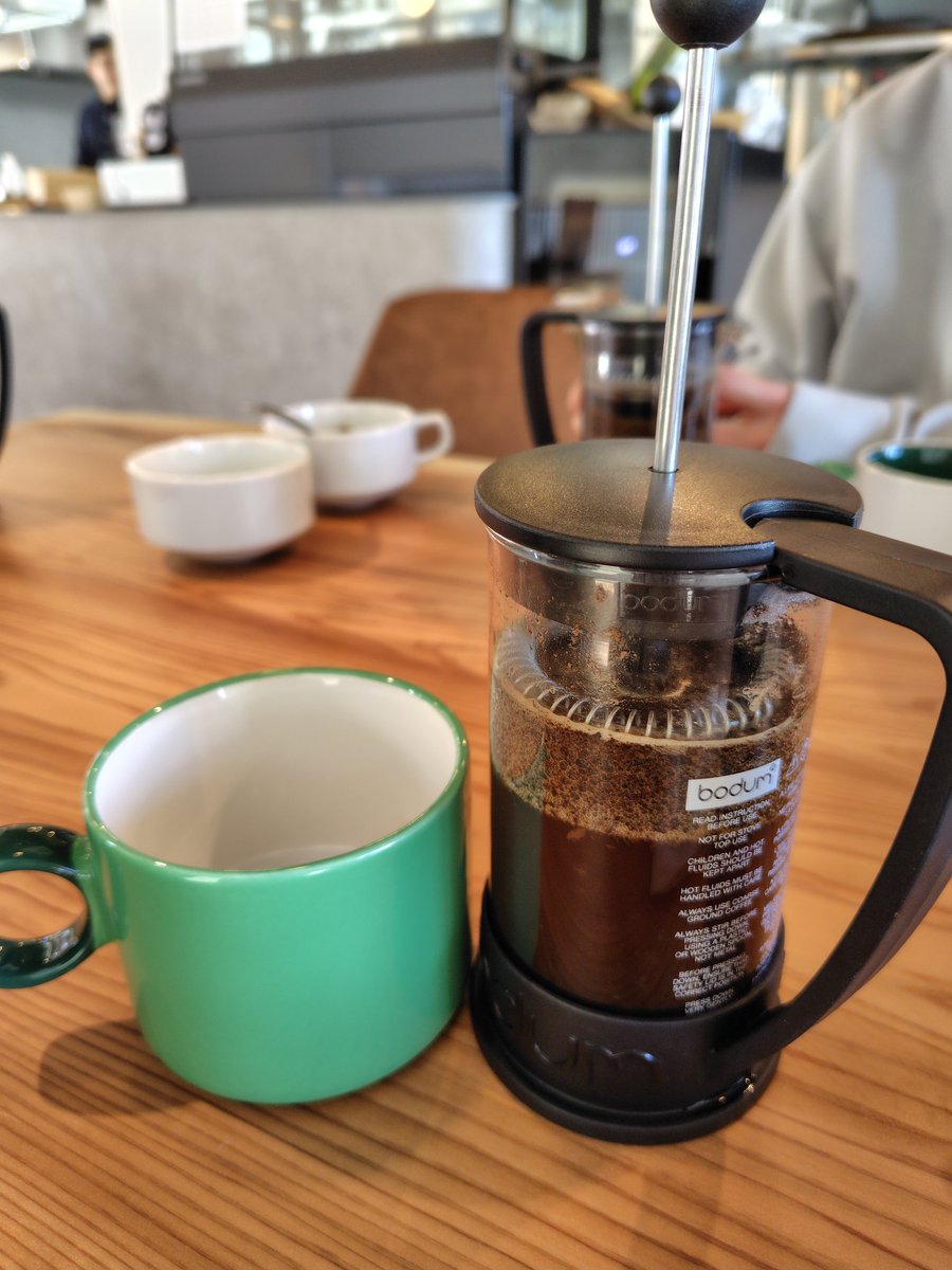 oriai_inc's tweet photo. ⭐️インターン生おすすめメニュー⭐️
2つ目は、コーヒー☕️
双葉町の駅前にあるopen roastery Alu.で焙煎された豆を使い、フレンチプレスで淹れたコーヒーは香ばしく、とてもおいしいです！ https://t.co/FX1RV92Br1