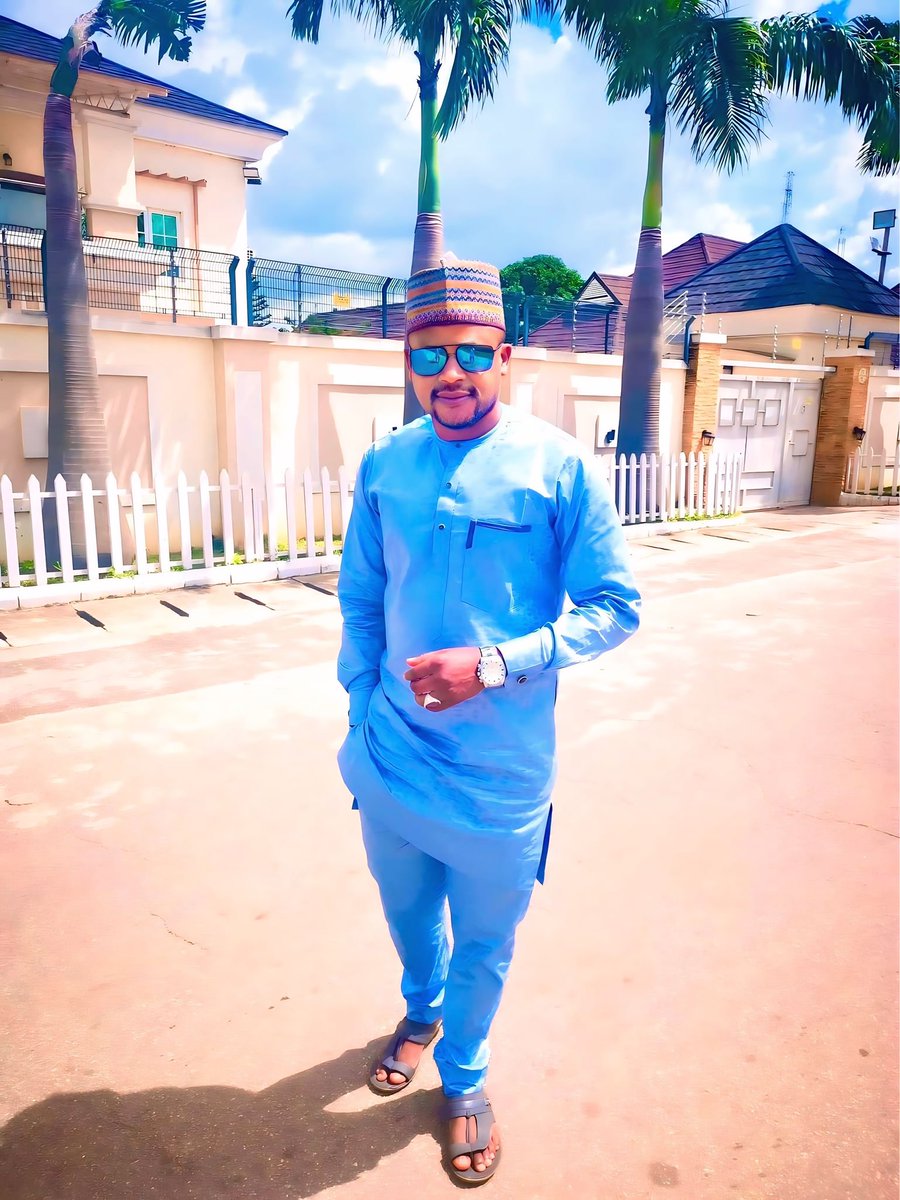 As I dey like  this I dey owe my self money 😔