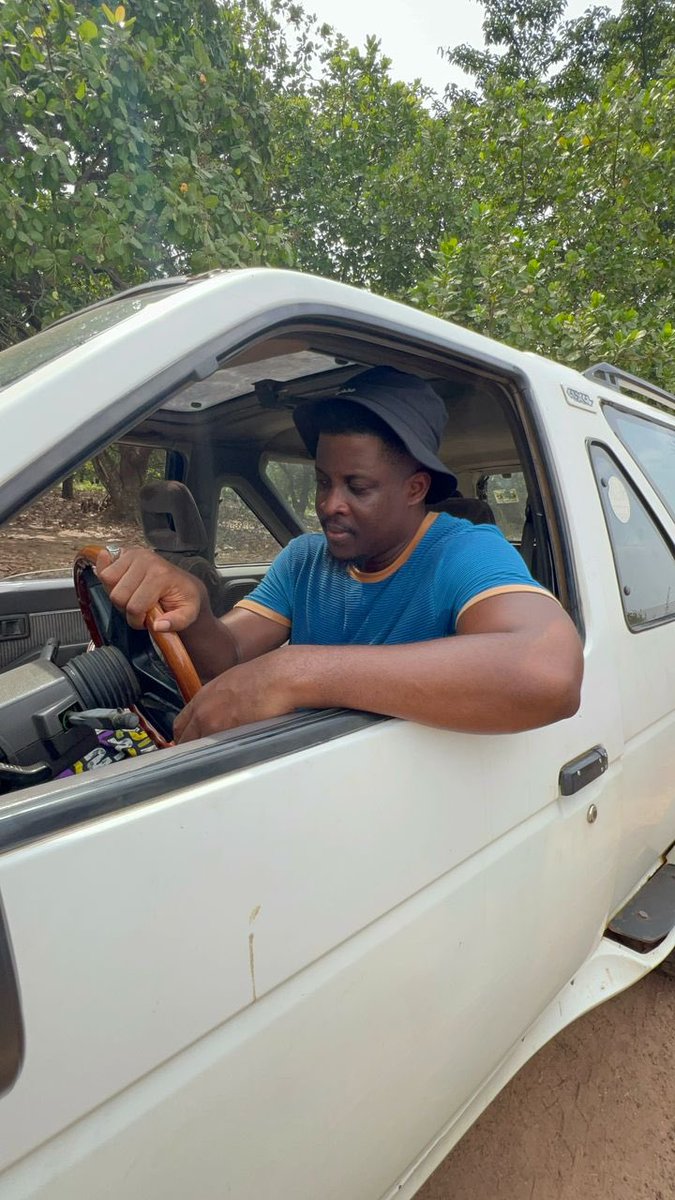 Fabulous__Jr's tweet photo. Abeg, let’s be honest—if you had the choice, would you leave entertainment for farming? Because the way people are leaving this industry ehn… #FameToFarm https://t.co/i0AJa0SFKJ