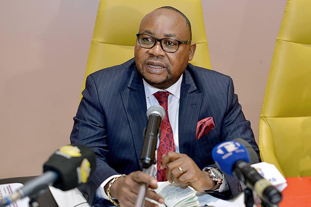 CITOYEN DANI BUKASA (@danikabongo) on Twitter photo Le grand héro dans l'ombre au côté du président de la République Félix tshisekedi tshilombo <a href="/fatshi13/">Félix A. Tshisekedi</a>, dans ce moment difficile d'agression #RWANDAISE que traverse notre pays.
<a href="/Didiermazenga/">Didier Mazenga</a>
<a href="/DidierMaze64989/">Didier Mazenga Mukanzu</a>
<a href="/Presidence_RDC/">Présidence RDC 🇨🇩</a>
<a href="/PrimatureRDC/">Primature de la République Démocratique du Congo</a>
@FarahMuamba
<a href="/TinaSalama2/">Tina Salama</a> Le grand héro dans l'ombre au côté du président de la République Félix tshisekedi tshilombo <a href="/fatshi13/">Félix A. Tshisekedi</a>, dans ce moment difficile d'agression #RWANDAISE que traverse notre pays.
<a href="/Didiermazenga/">Didier Mazenga</a>
<a href="/DidierMaze64989/">Didier Mazenga Mukanzu</a>
<a href="/Presidence_RDC/">Présidence RDC 🇨🇩</a>
<a href="/PrimatureRDC/">Primature de la République Démocratique du Congo</a>
@FarahMuamba
<a href="/TinaSalama2/">Tina Salama</a>