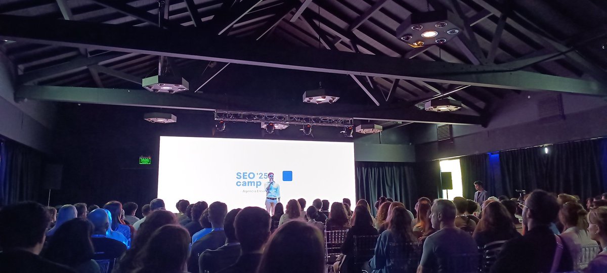 davidasor's tweet image. Inició el #SEOCAMP