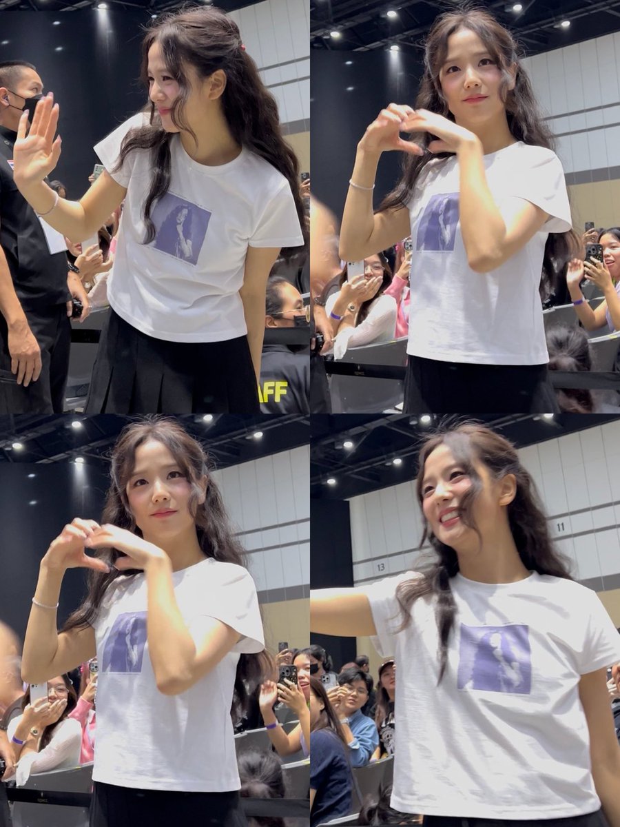 jisoogaIIery's tweet photo. JISOO in real life https://t.co/wse6EXVKbr