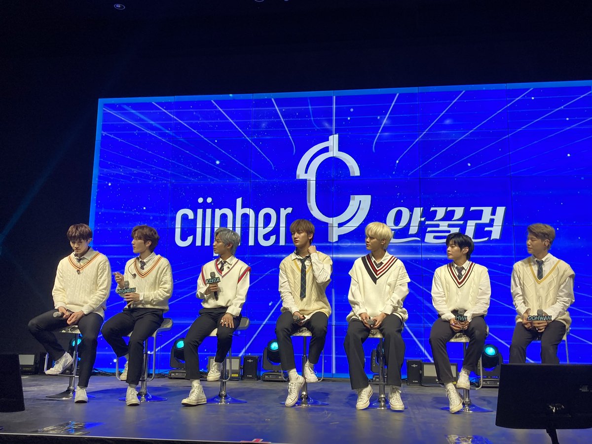 gyoom_MN's tweet photo. 4년전의 오늘,
항상 응원해 🩵 https://t.co/8z76d1Qa1y