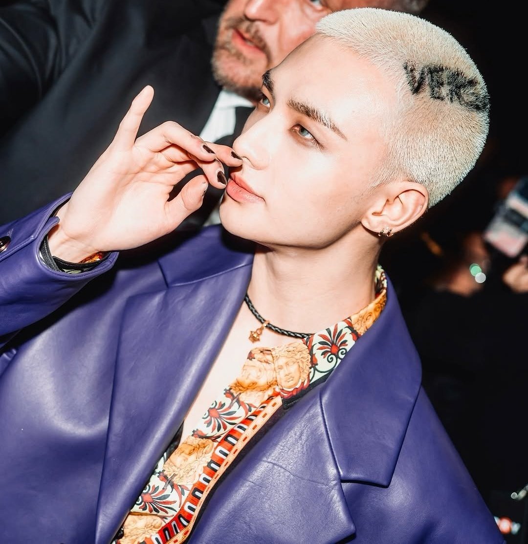 kaivanism's tweet photo. #KAIVAN being a living work of art tonight.
#KAIVAN
#KAIVANxVersaceFW25
#EventideEnt https://t.co/T68USF2zb9