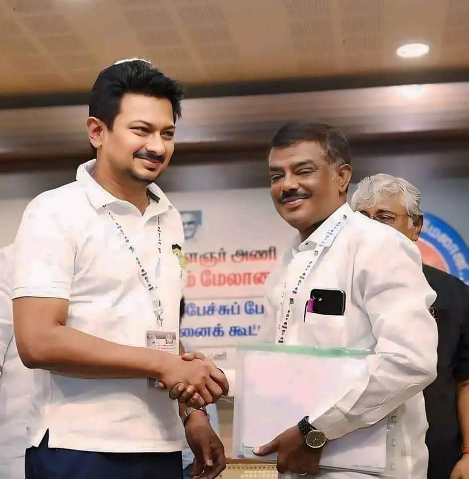Pradeepmsg's tweet photo. நயன்தாரவ தப்பா பேசுன ராதா ரவிய கட்சிய விட்டு தூக்குனாங்க..

 இப்ப இஸ்லாமிய மக்களை தப்பா பேசிருக்கான் இந்தாளு என்ன நடவடிக்கை எடுக்குறாங்கனு பாப்போம்.... https://t.co/AKg9e5hdJe