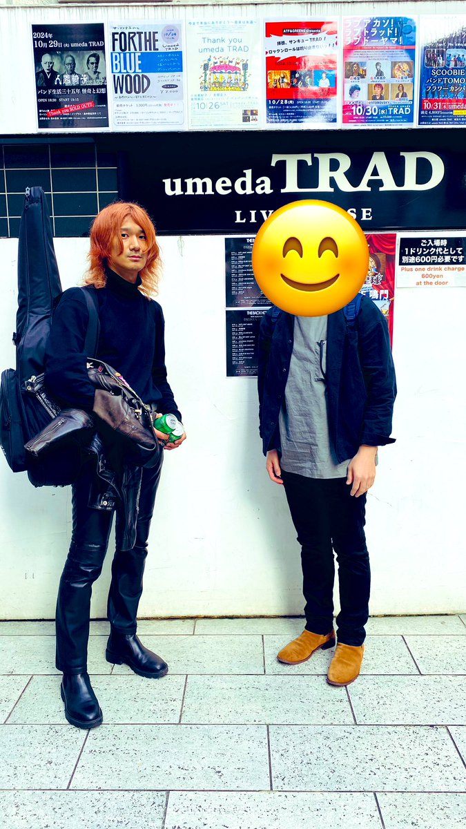 memoryintheblue's tweet photo. 長年いつか近くでお会い出来たらと願い

やっと叶った日

何回も再生したWE alright のYouTube

何度元気づけられたか

お二人共ファンをすごく大事にされる方

言うまでもなくLiveは最高♪

まさかのステージ下の演奏🎶

#ROTHBARTBARON
#佐々木亮介
#三船雅也
#bigcat
#10thAnvtour
#wealright https://t.co/wP8VX66nJS
