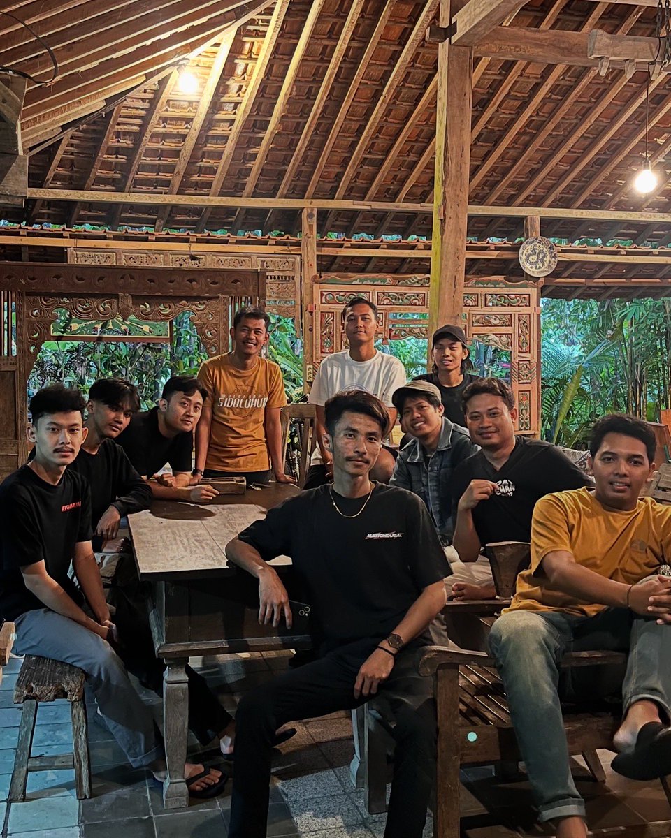 patehanboys's tweet photo. kami group ronda asoy mengucapkan, selamat berbuka puasa🙏🏻 https://t.co/wHg741Uo2U