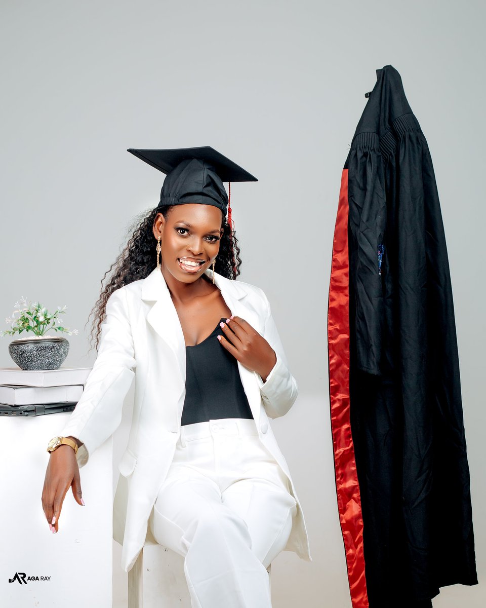 AGA RAY 📸 tweet media