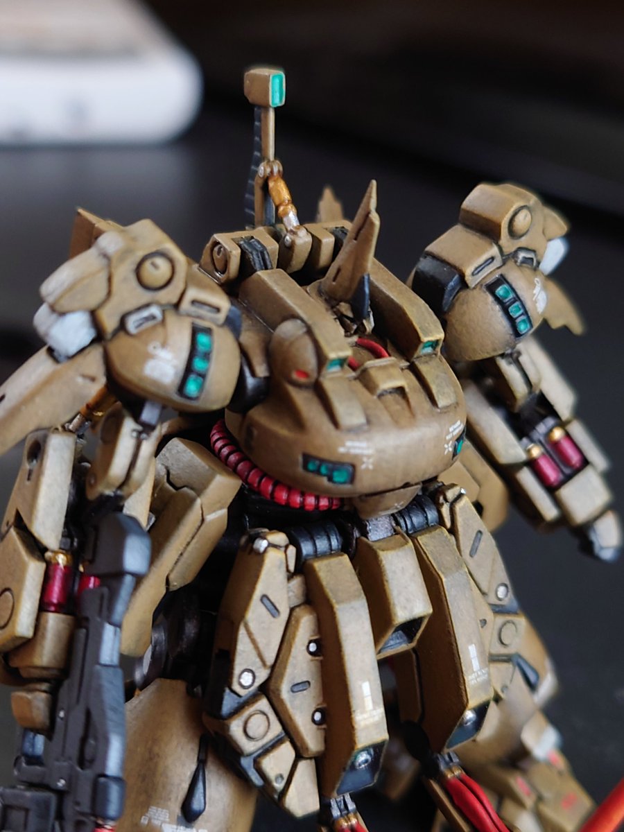 #ガンダムアーティファクト
シタデルと水性塗料の全筆塗り。作りやすくなったけどそれでも疲れる…