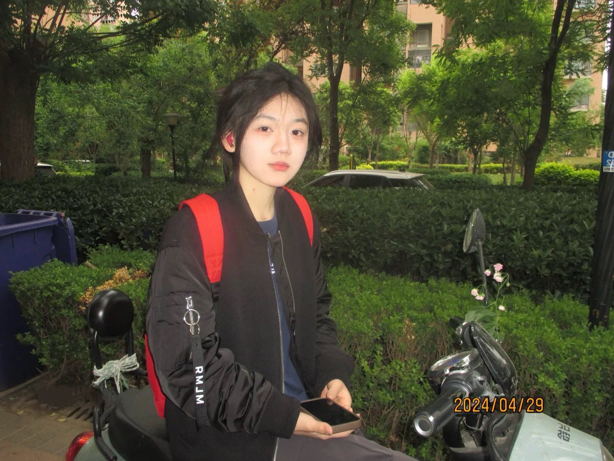 xesfi24282573's tweet photo. 你是喜欢甜妹 还是辣妹 或者是我这个爱阴阳怪气的 精神小妹 #成都新人 #成都大学生 #大学生 #学生妹子 #学生兼职 #学生少女 #成都学生 https://t.co/7ikBMcksgH