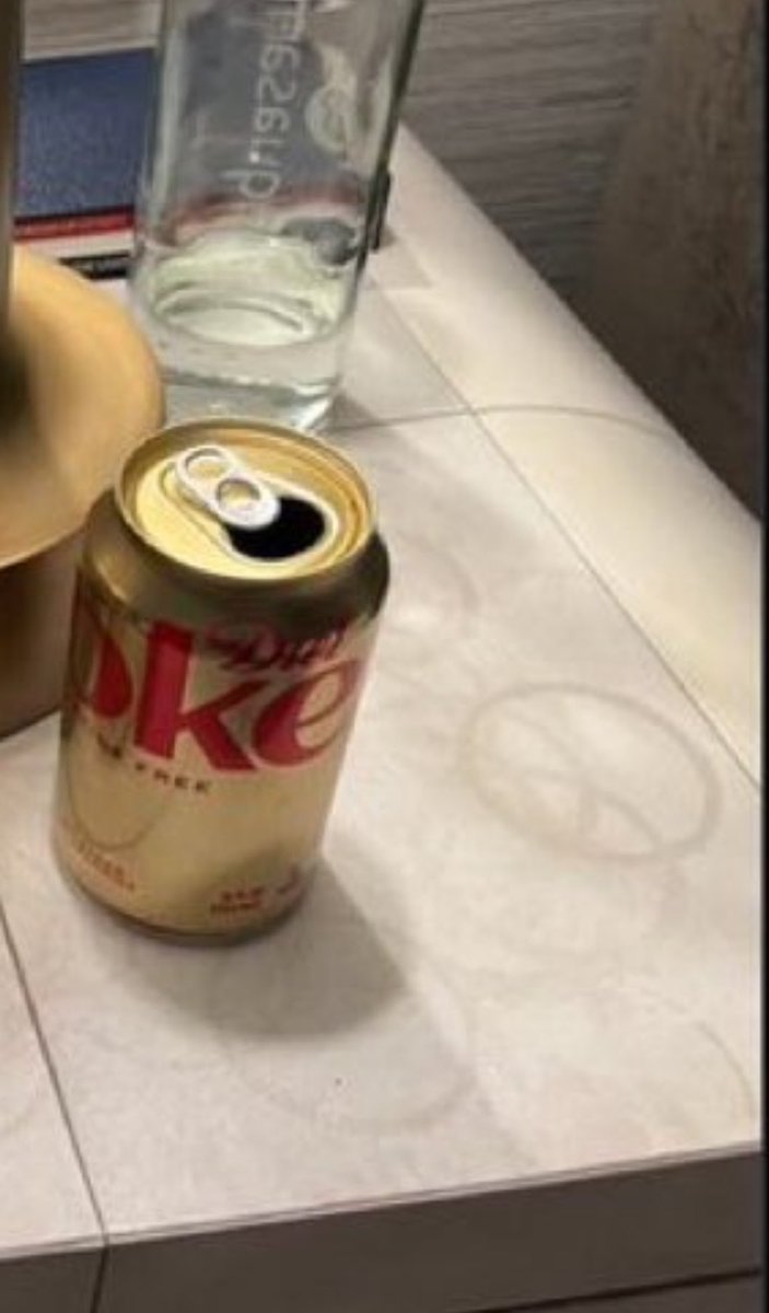 deepgreendesign's tweet image. .@Canada must terminate #F35 &amp;amp; join EU. 

Canada cannot rely on operational security w/ding dongs like @realDonaldTrump, #CaptainTantrumPants &amp;amp; @GOP in power.

Republicans &amp;amp; #MAGAs can keep their $hitting duck—your stupid fu¢king yaps cost $2.4 trillion, STFU.

#CdnPoli #Ukraine