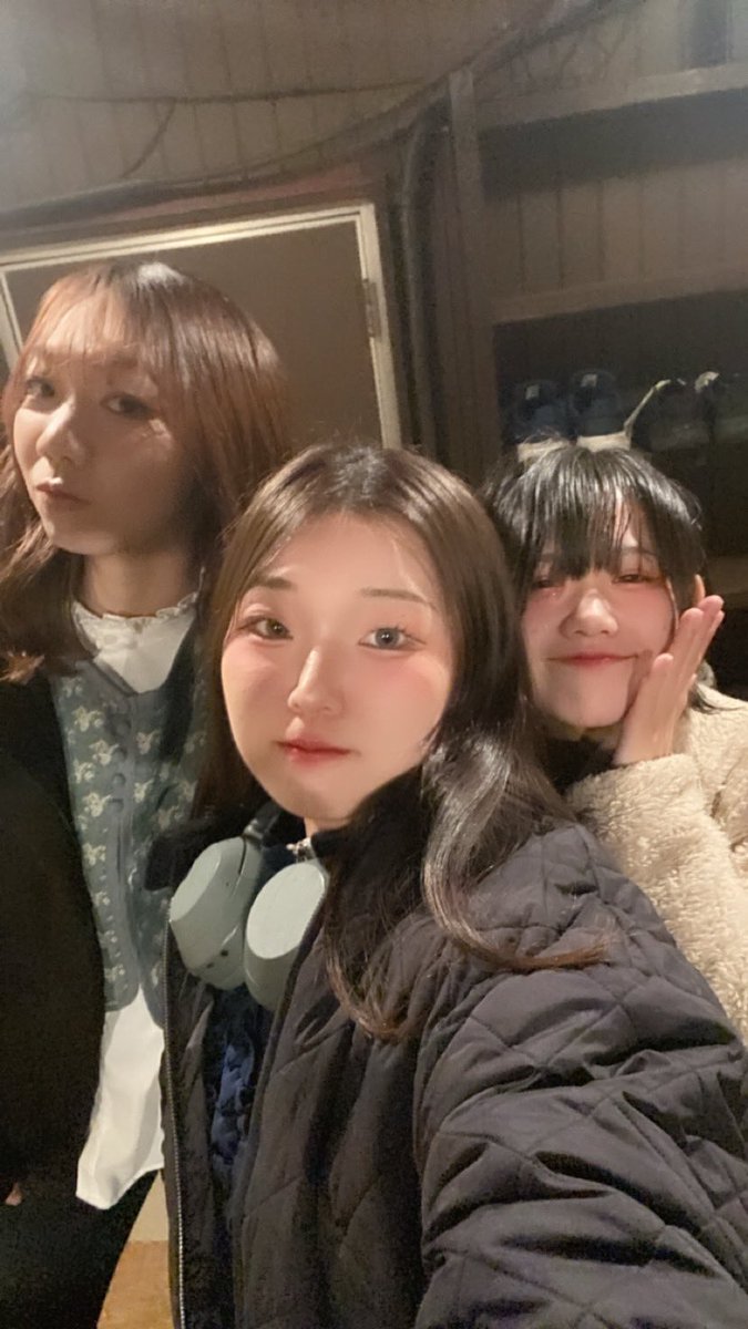 merry__widow's tweet photo. 【大学生交流会 vol.21】

本日はたくさんの方��応援、ありがとうございました！
本日をもって、メリー･ウィドウはライブ活動を休止いたしますᥬ😭��

メリー･ウィドウがいつまでも皆さんの心に残りますように🍀*゜

*:セットリスト.:♬*
1. 尖ったビル
2. ギターと君と
3. Rinne
4. Blue
5. 花灯り https://t.co/wyjT51Grxd