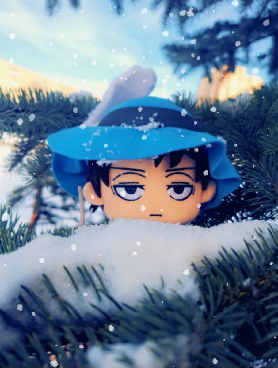 また雪が降りた😑❄️❄️❄️ #リヴァイ #進撃の巨人