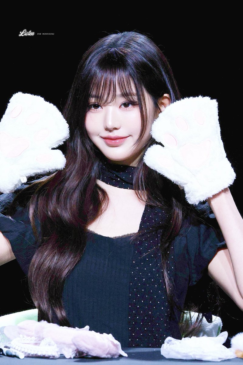 Listen_0831's tweet photo. 250314

#JANGWONYOUNG #원영 #아이브 #장원영 #ウォニョン #WONYOUNG  #IVE https://t.co/9Zi89qKQGw