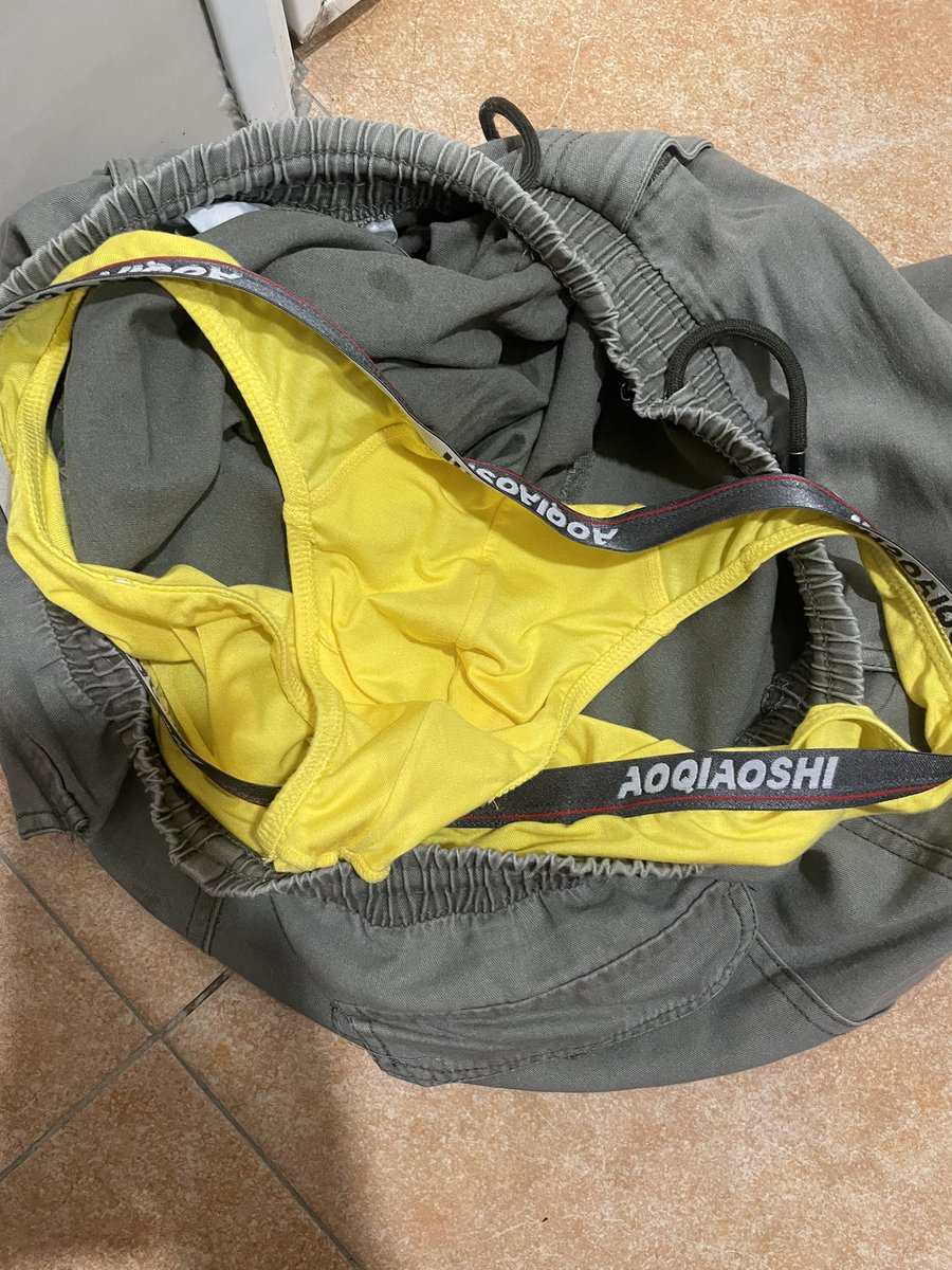 內褲控 (@shizga101010) on Twitter photo 