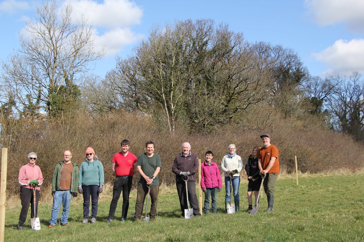 NativeWoodTrust's tweet photo. Rounding off #Treeweek2025 with a #StPatricksDay ☘️planting of 300 native trees at Ardan Wood, Westmeath. This week we've spoken about the state of Ireland’s native woodlands, what they should look like & why they are struggling. Today, we bring you the solution: people power!🌱 https://t.co/o4GgJE7CzN