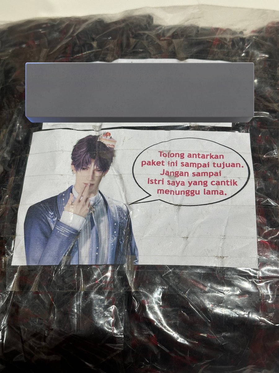 itsvoltairee's tweet photo. thankyouuu @fensviola @philos_heart 
tas ayel tercinta udah sampe ❤️
ngakak banget notesnya AHAHAHAH

once again thankyou so much yaaa,
lucu + gede banget tasnyaa 🥰❤️ https://t.co/Vpuoe8Jf1o