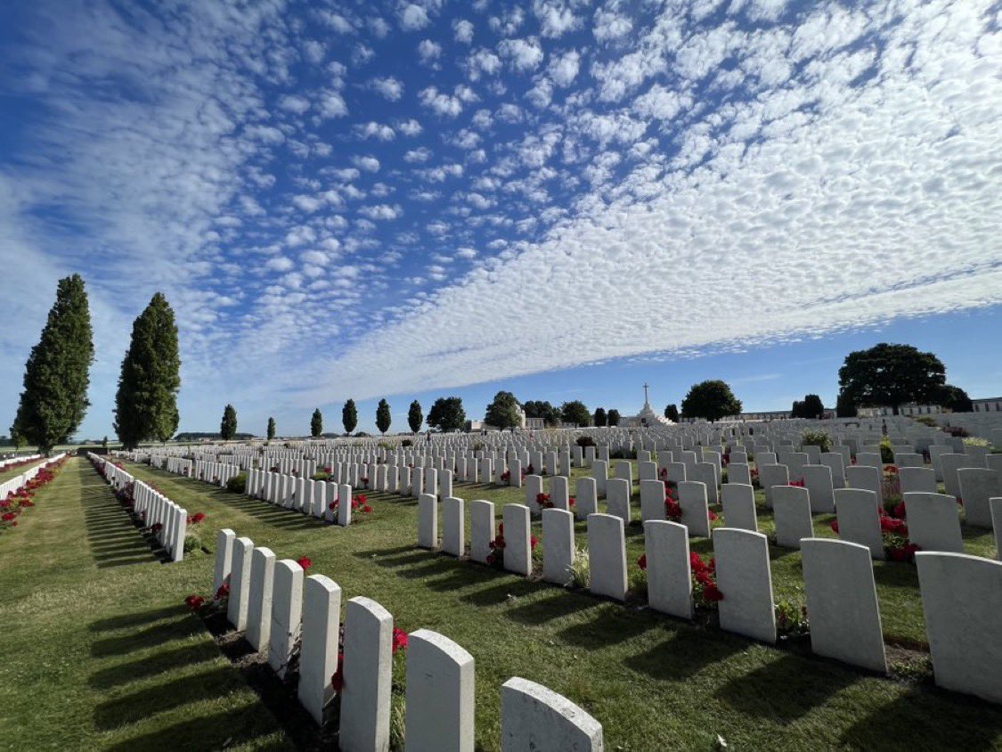 Veteran4Freedom's tweet photo. The new thing ‘Team Canada 🇨🇦.’

The fact that Canadians can easily change allegiance to the EU (includes Germany &amp; Italy), because of the Orange Man.
 
While forgetting that over 100K Cdns were directly killed or wounded by German and Italian troops seems a bit unbalanced.
#TDS https://t.co/8cWMA1m04s
