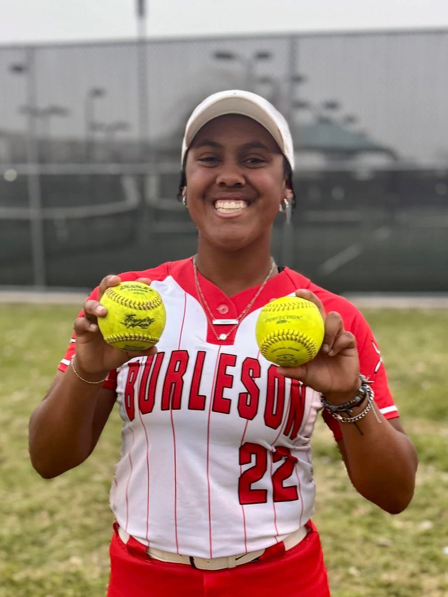 BhsElkSoftball's tweet photo. Another W in the books just in time for Spring Break! Highlights: @ryan_hovland with a PERFECT game and 14Ks!!! And @sellers_addy with 2 💣 
#HHB https://t.co/OVuvjEDnYD