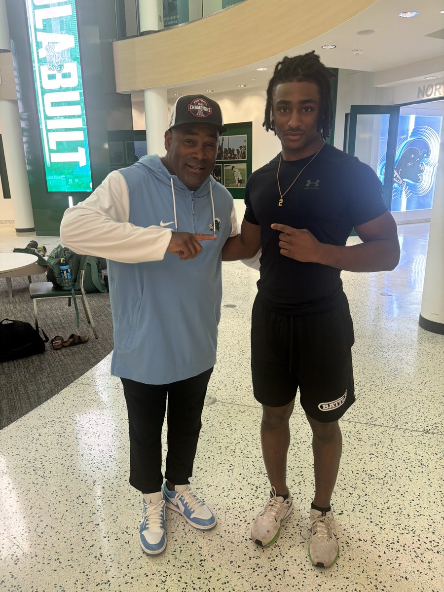 Had an amazing visit at Tulane University today! Great conversations with the coaching staff, DB coaches, and the coordinator. Appreciate the time and opportunity to connect—excited about what they’re building <a href="/smith23spencer/">Spencer Smith</a> <a href="/GreenWaveFB/">Tulane Football</a> <a href="/JJMcCleskey/">JJ McCleskey</a> <a href="/neibug06/">Neiman</a>