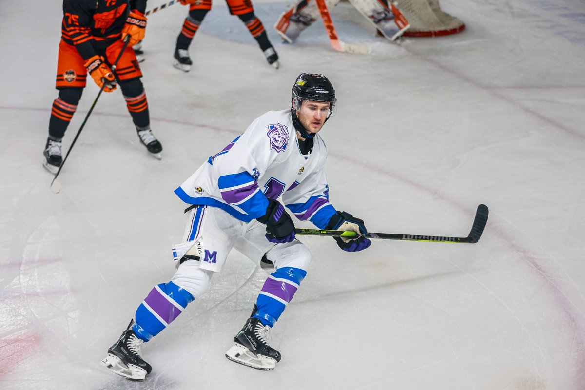Mcr_Storm's tweet photo. 🎉 HAPPY BIRTHDAY MARTY 

Manchester, please join us in wishing our #29 Craig Martin a very happy birthday! ⛈️

A birthday present to Marty? YOUR support TONIGHT 👀⬇️ 

🎟️ - https://t.co/dhw9u4QvjL
📞 - CALL THE BOX OFFICE: 0161-926-878
🚪 - 6:00PM
🏒 - 7:00PM https://t.co/RMNL6dI8L7