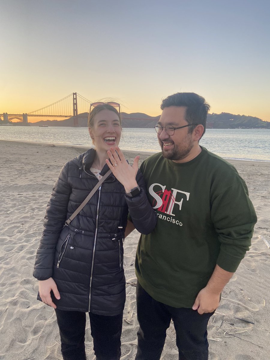 brotatoee's tweet photo. 1 year ago today 🥰 https://t.co/XNLf4BJ6GZ