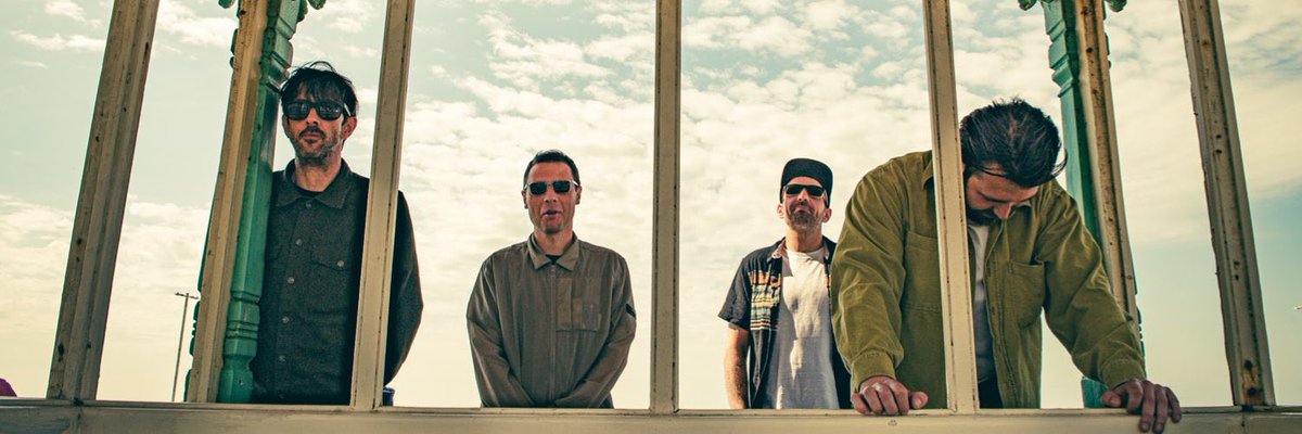 Brett and Cliff kick off with a ludicrous football-based action thriller before moving on to this year's Bob Dylan biopic A Complete Unknown. Music comes from <a href="/ventrellesX/">VENTRELLES</a> with ‘we all fall down’ podcasts.apple.com/gb/podcast/bre…