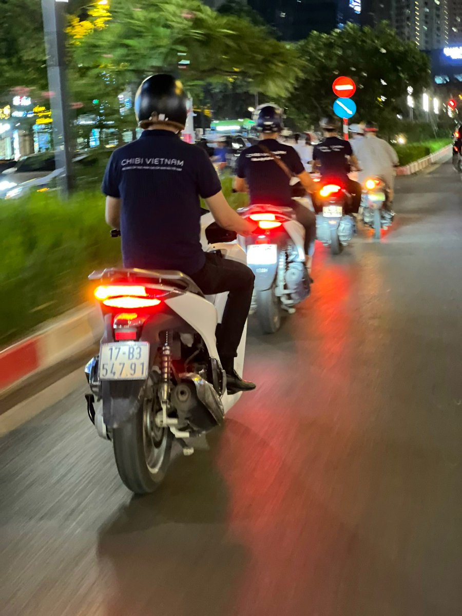 Né đc thất bại cũng là một dạng thành công. 
Đừng chỉ học từ người thành công,hãy nhìn vào những “tấm gương thất bại”. Bởi số người vấp ngã nhiều hơn hẳn số người chạm đỉnh vinh quang
 Học từ thất bại giúp ta khiêm nhường hơn trên hành trình của mình.