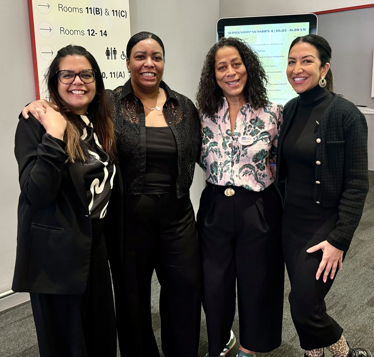 You get to connect with amazing people at ⁦<a href="/ASCL_UK/">ASCL</a>⁩ conference. ⁦<a href="/HamiraShah/">Hamira Shah</a>⁩ ⁦<a href="/Evelynforde1/">Evelyn Forde MBE</a>⁩ ⁦<a href="/tanyadouglas91/">Tanya Douglas</a>⁩ ⁦<a href="/NavSanghara/">Nav Sanghara</a>⁩