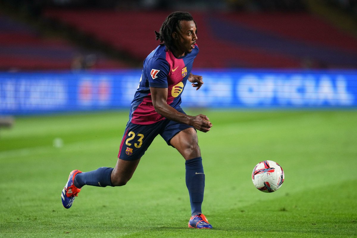 barcacentre's tweet photo. Jules Koundé: "I want to become the best full-back in the club's history." @BarcaOneFCB https://t.co/Kwz4nvJfZa