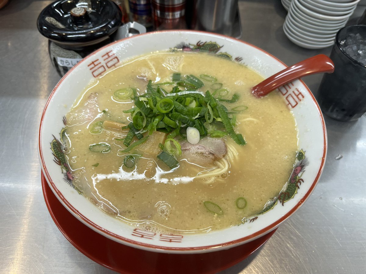Highlonesomebar's tweet photo. 非常に残念やけど、私の愛して止むことのないラーメン味の名門は実質3／24で終わる🥹

それ以降は偽物

三代目が潰す、、、 https://t.co/Mu5gkR8KY8