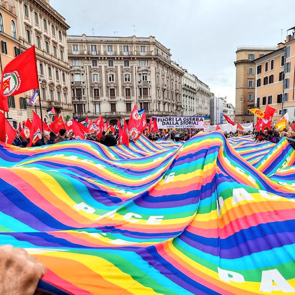 danielausher ☭ tweet media