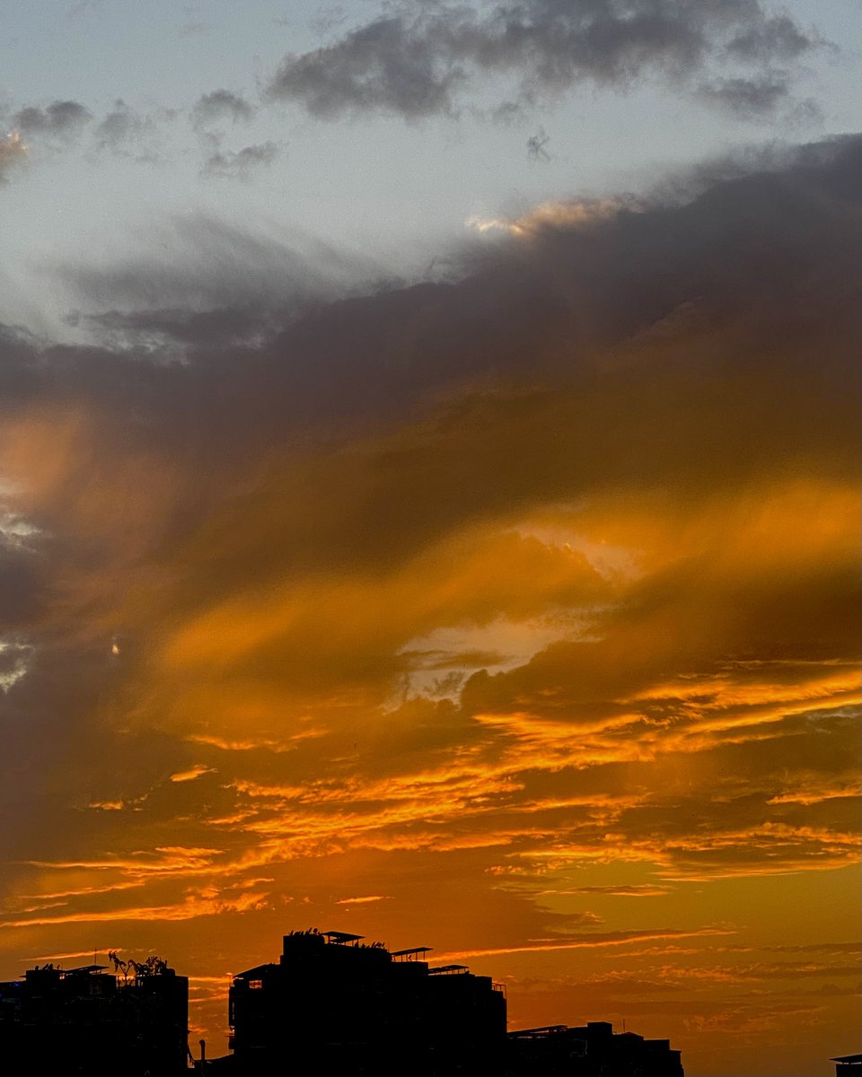 mansebanjaran's tweet photo. The Sunset                                             It’s reflection https://t.co/1gCH8IALkp