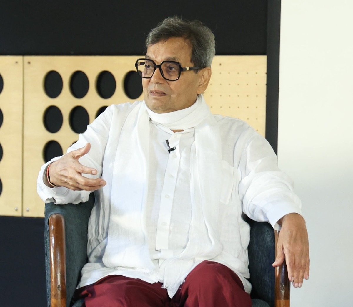 Mukta arts today is not looking for stars but only  refined dedicated film directors n good deeper writers for big screen with novel stories for pan cinema world wise 🎥

 Let’s bring back magic of cinema in indian theatres again

@muktaartsltd @muktaa2cinemas @whistling_woods