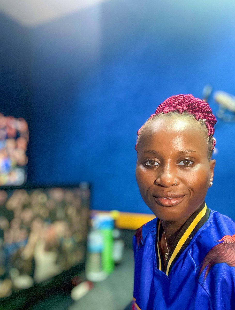 OfficialSuo's tweet image. Game face ready. 🎙️ ⚽️ 

Change language options to 2 (pidgin)  @DStv CH203 and we’re live! ✌️

#OfficialPidginCommentator
#EnglishPremierLeague
#ChiefSuo
#EnergyChief
#Kpoko🧡