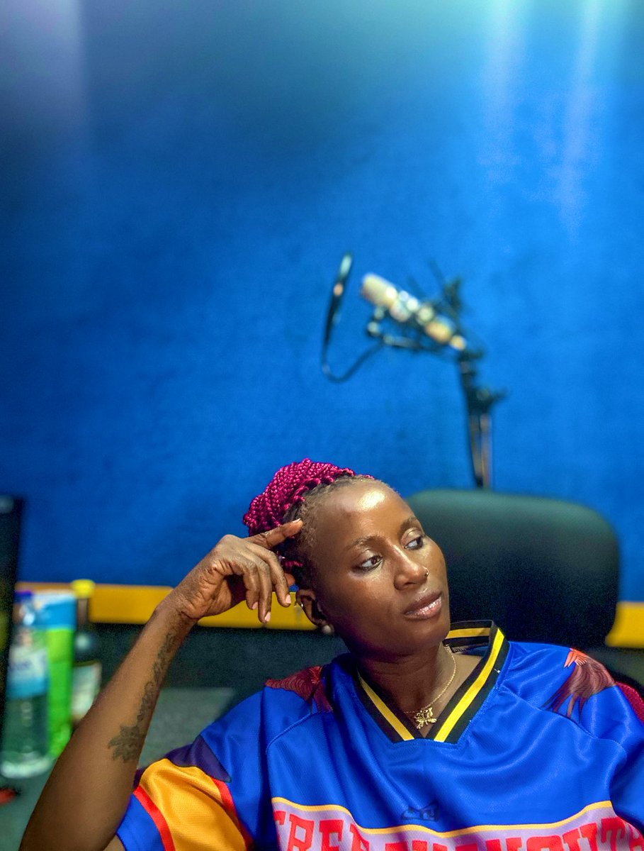 OfficialSuo's tweet image. Game face ready. 🎙️ ⚽️ 

Change language options to 2 (pidgin)  @DStv CH203 and we’re live! ✌️

#OfficialPidginCommentator
#EnglishPremierLeague
#ChiefSuo
#EnergyChief
#Kpoko🧡