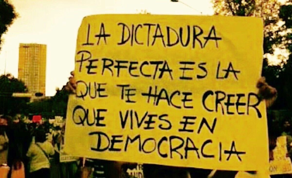 Si no te mueves jamás verás o sentirás las cadenas !