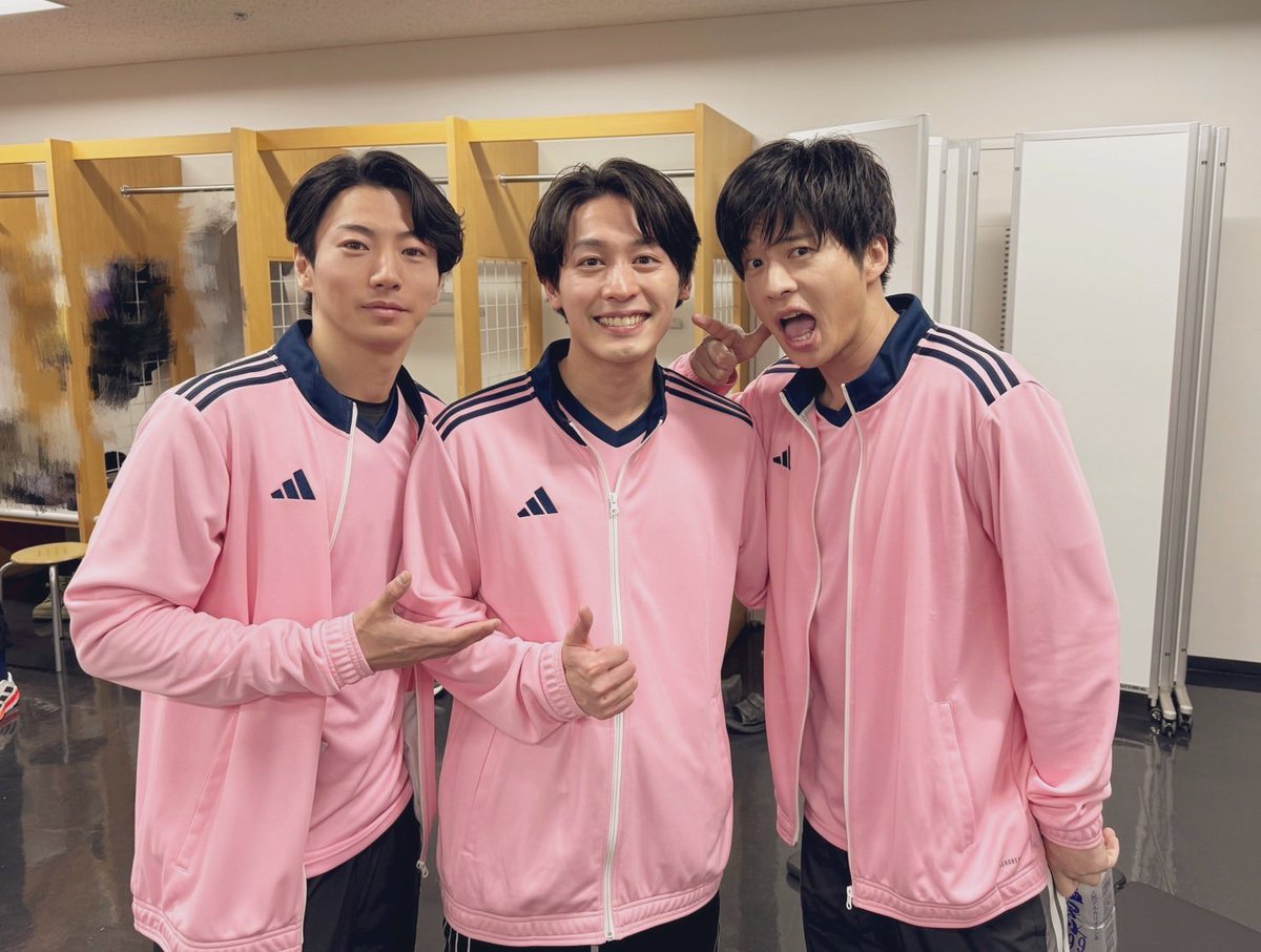 【トライストーン大運動会】ピンクチーム　ユニフォームなどセット トライストーン大運動会】ピンクチーム ユニフォームなどセット