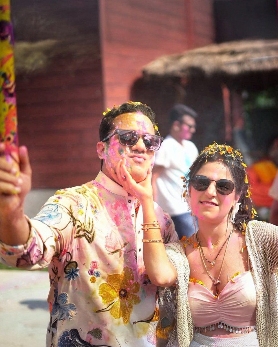 DrVivekBindra's tweet photo. The fun isn’t over yet! Here’s a sneak peek into some more vibrant memories from Holi—a day filled with love, colors, and pure joy.
It wasn’t just Holi… it was WHOLE-E! ✨🎨🌸
#Holi #HoliCelebration #HappyHoli #HoliVibes #FestivalOfColors #ColorsOfHoli #YanikaBindra #DrVivekBindra