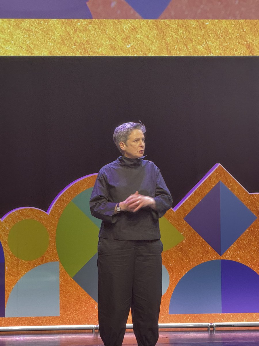 Reminder that the well being of Senior Leaders is important. You can’t be there for others if you are not there for yourself.  Sinéad McBrearty speaking at <a href="/ASCL_UK/">ASCL</a> conference 2025.
#ASCL2025